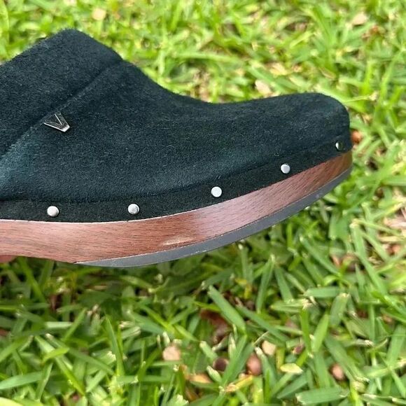Vionic Kacie Black Suede Clog - Picture 10 of 14